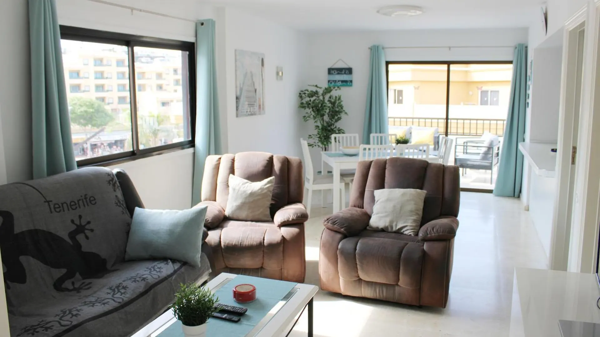 3 Bedroom Penthouse Costa Adeje  Lägenhet